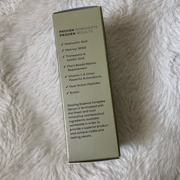 glowing essence complete serum